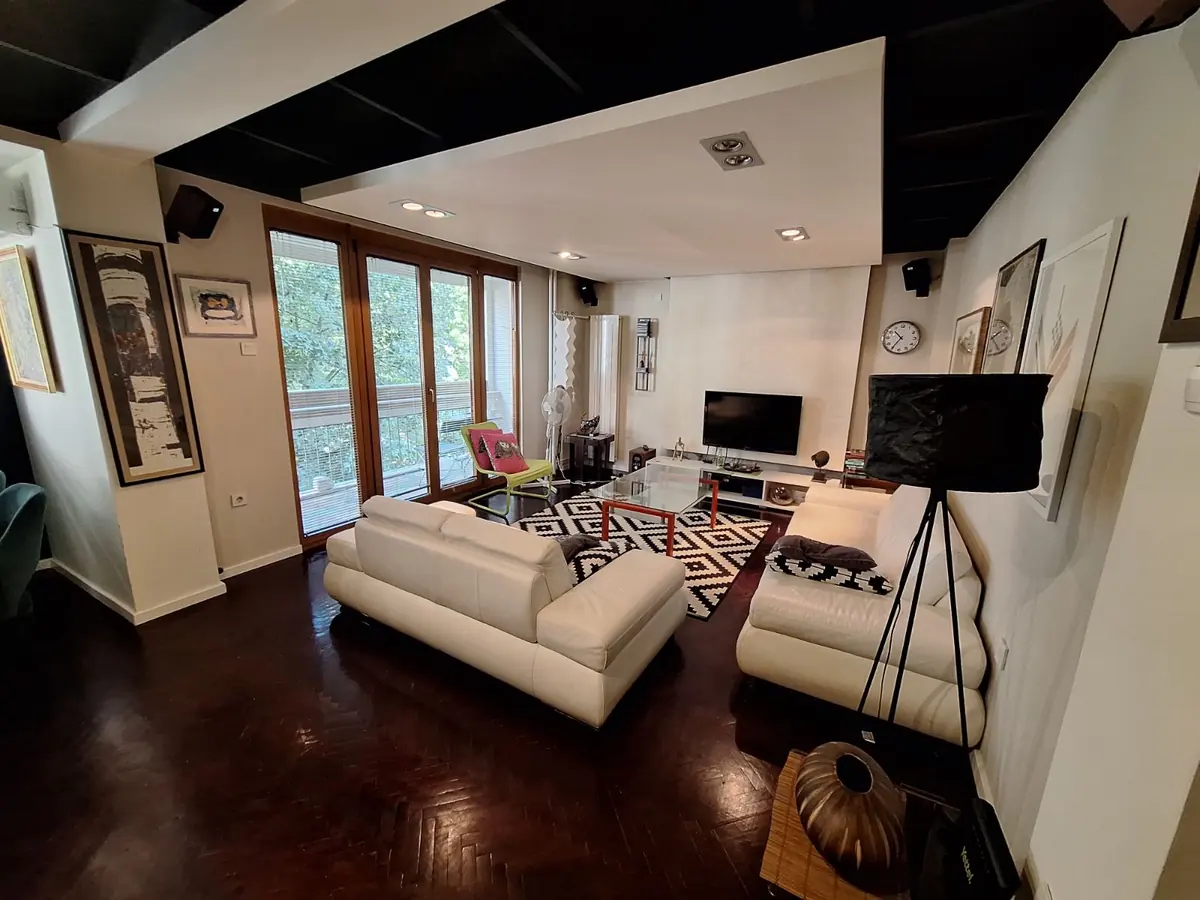 Renoviran trosoban stan 75 m² — Bulevar Nemanjića