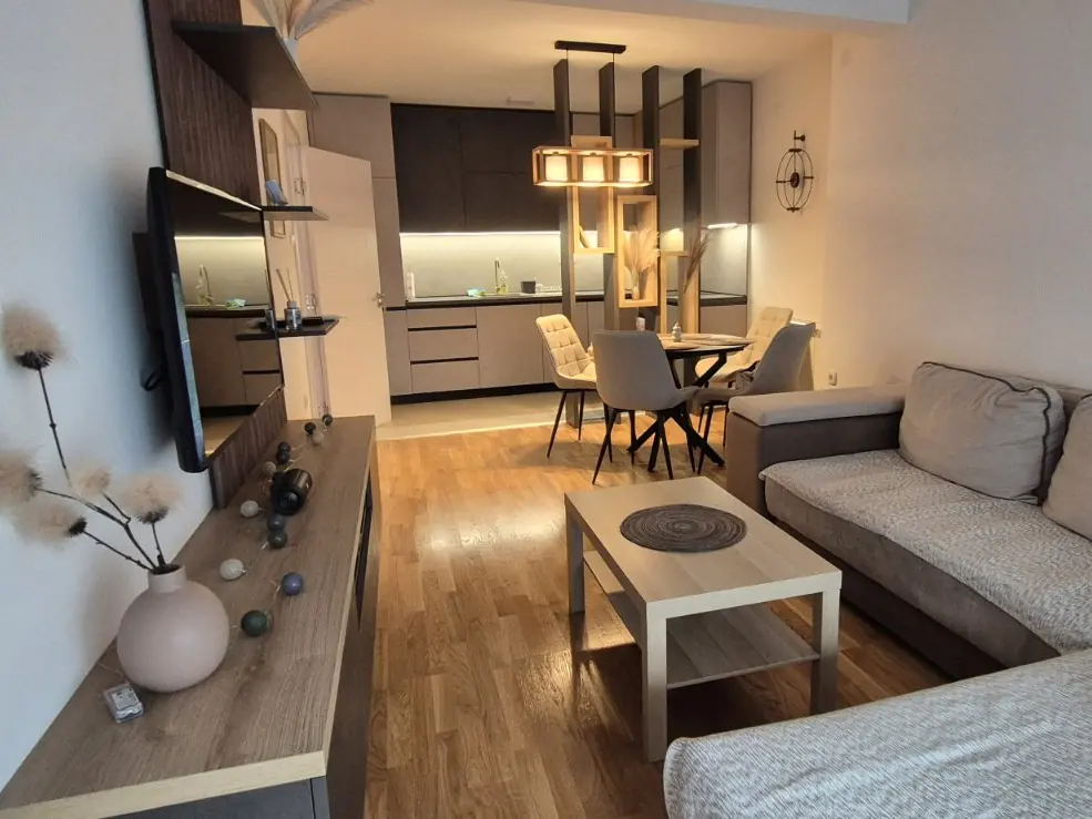 Nov trosoban stan 60 m² — Cvijićeva