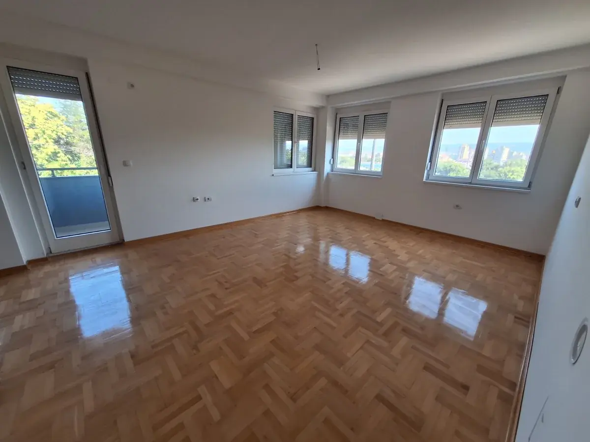 Porodični stan 94,99 m² — Zetska