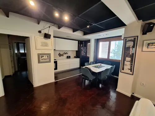Renoviran trosoban stan 75 m² — Bulevar Nemanjića 54 — fotografija 3