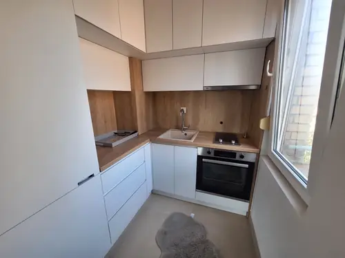 Opremljena garsonjera 26 m² — Jovana Ristića — fotografija 5