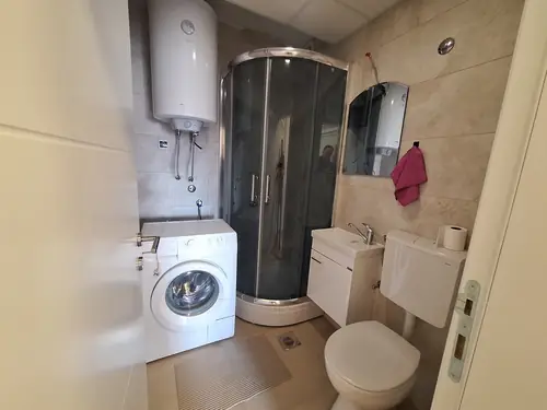 Opremljena garsonjera 26 m² — Jovana Ristića — fotografija 6