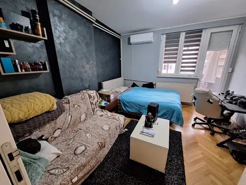 Renoviran četvorosoban stan 90 m² — Jugovićeva — fotografija 5