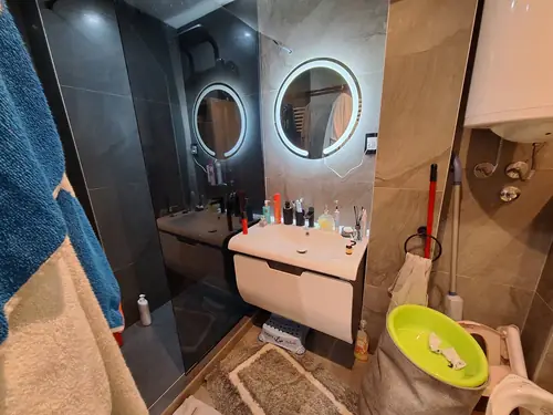 Renoviran četvorosoban stan 90 m² — Jugovićeva — fotografija 8