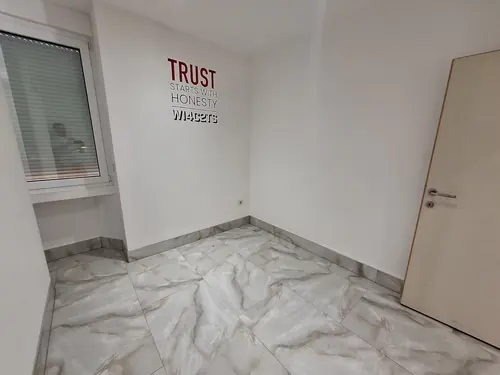 Poslovni prostor 140 m² — Obrenovićeva — fotografija 10