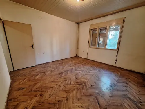 Stan 68 m² sa dve spavaće sobe — Prote Gagulića, Duvanište — fotografija 3