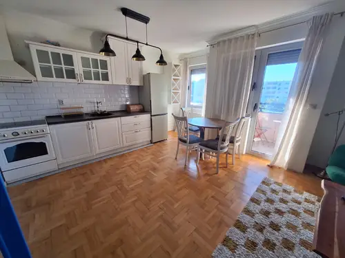 Stilski opremljen dupleks 73 m² — Vojvode Vuka — fotografija 2