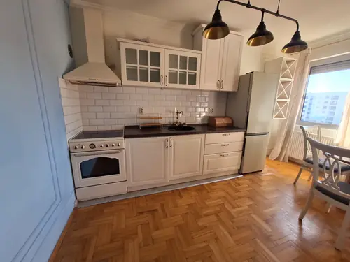 Stilski opremljen dupleks 73 m² — Vojvode Vuka — fotografija 3