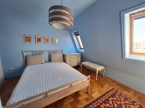 Stilski opremljen dupleks 73 m² — Vojvode Vuka — fotografija 8