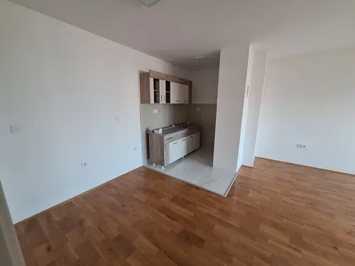 Stan 76,13 m² — Voždova 90 — fotografija 5