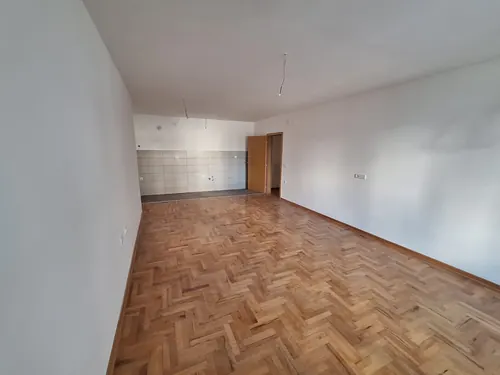Stan 75 m² — Zetska ulica — fotografija 2