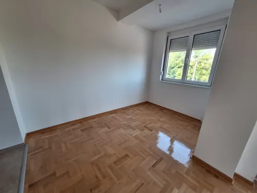 Porodični stan 94,99 m² — Zetska — fotografija 6